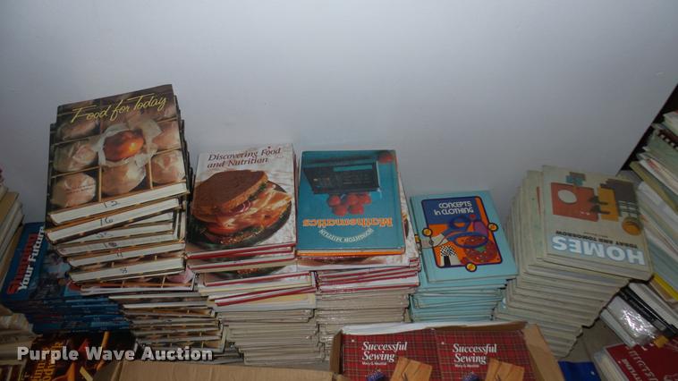 image for item DM9037 Educational books