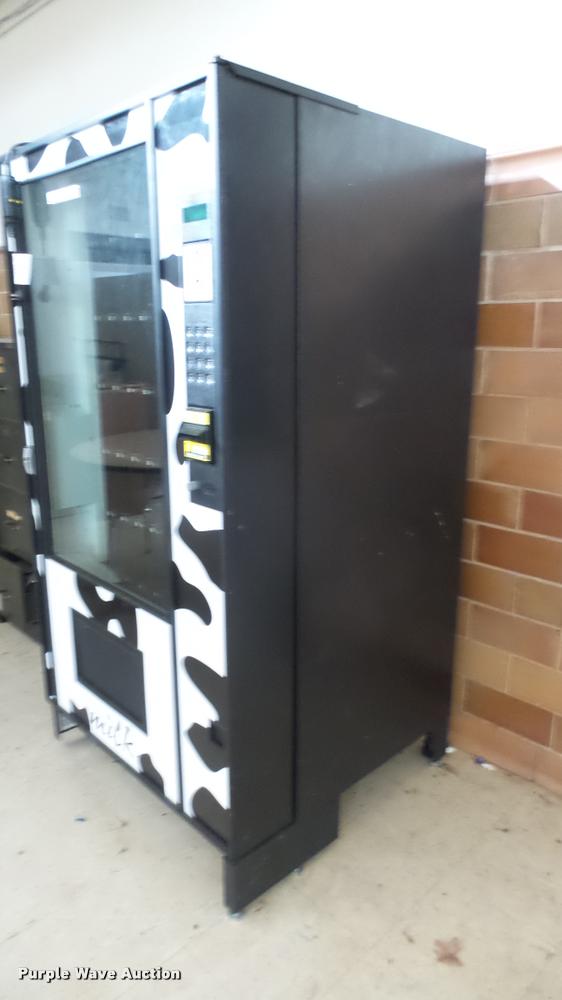 image for item DM9039 Milk vending machine