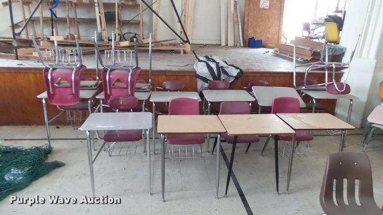 image for item DM9041 (21) student desks