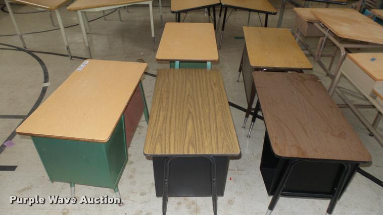 image for item DM9045 (10) student desks