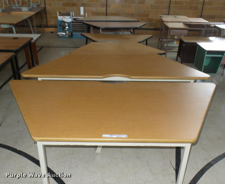 image for item DM9046 (7) tables