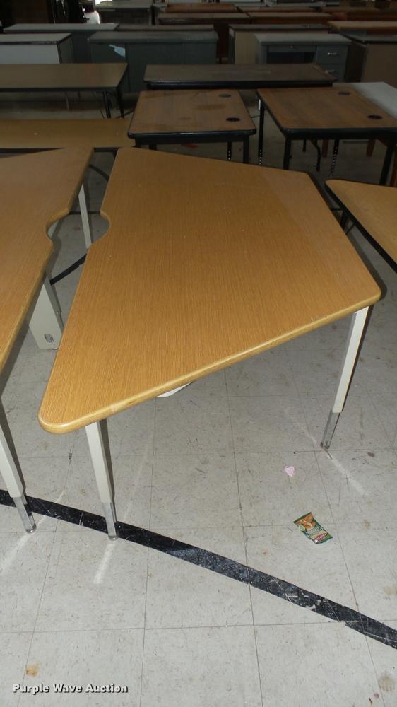 image for item DM9046 (7) tables