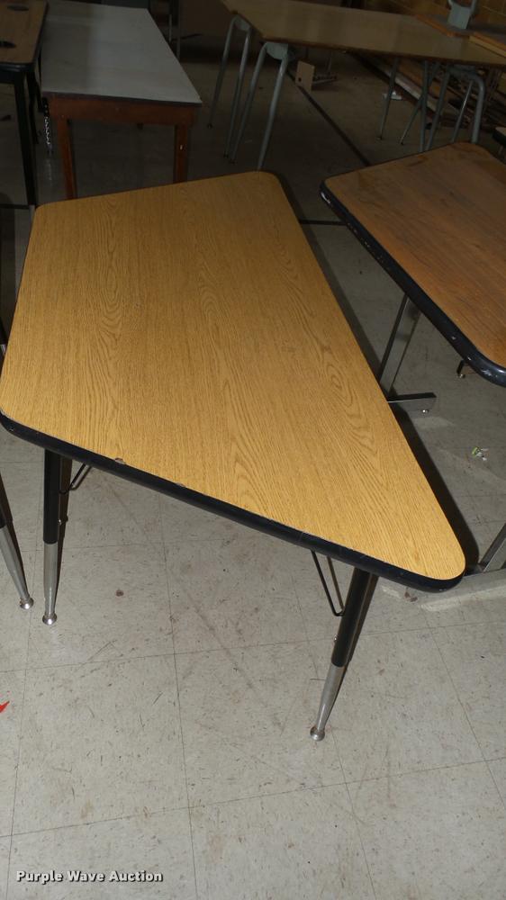 image for item DM9046 (7) tables