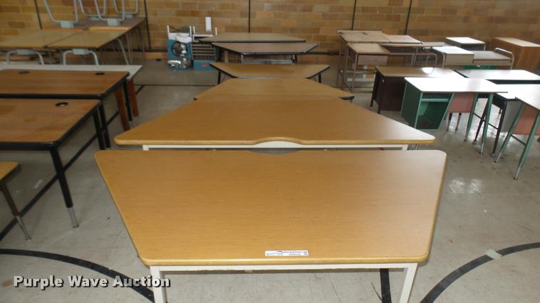 image for item DM9046 (7) tables