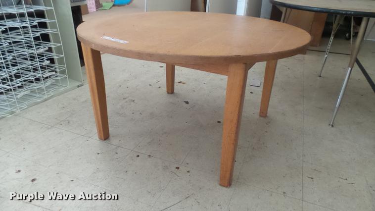 image for item DM9049 (2) round tables