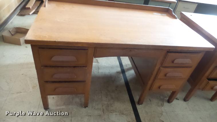 image for item DM9052 (6) wood desks