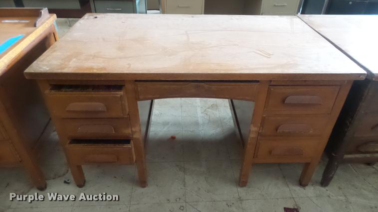 image for item DM9052 (6) wood desks