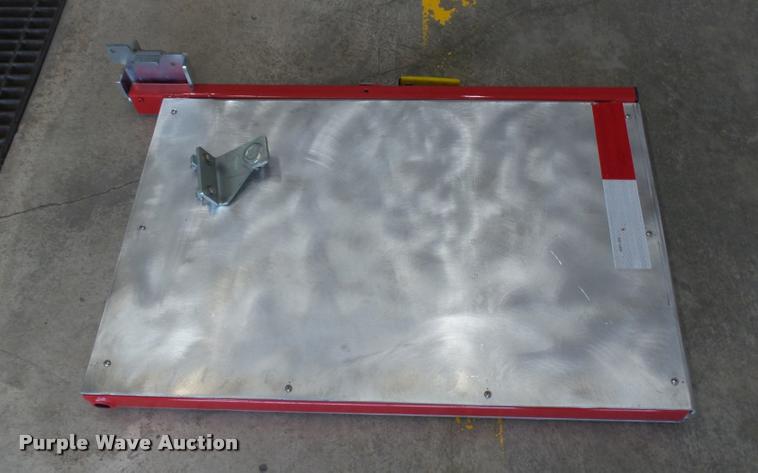 image for item DS9041 Firefighting equipment