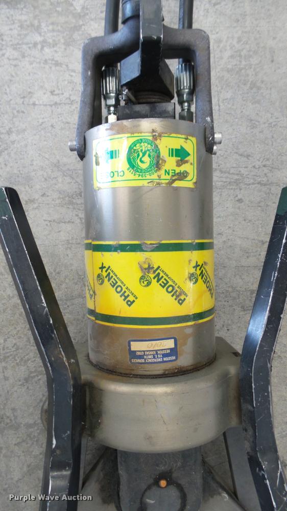 image for item DS9045 EMS rescue equipment