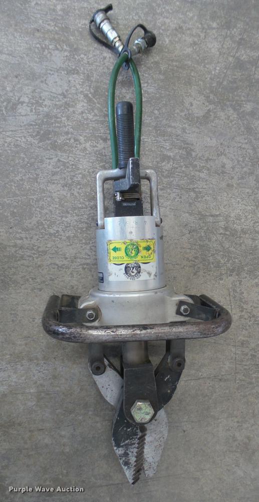 image for item DS9045 EMS rescue equipment