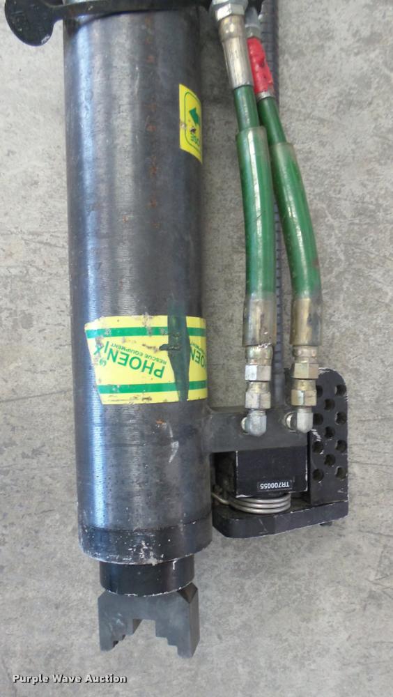 image for item DS9045 EMS rescue equipment