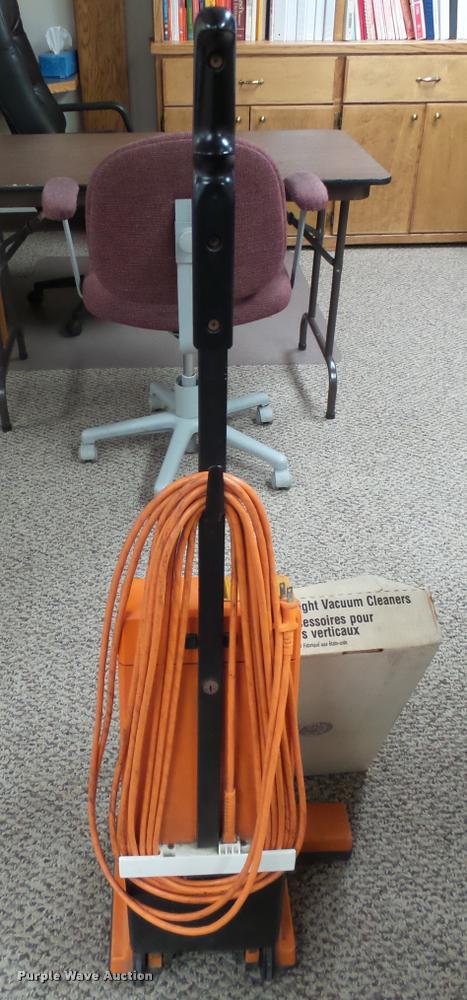 image for item DS9047 SSS vacuum cleaner