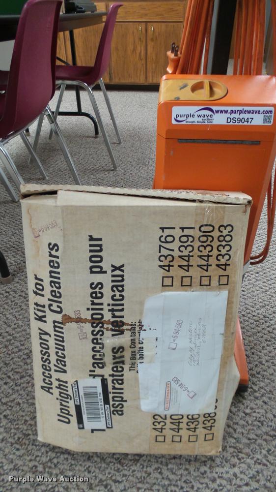 image for item DS9047 SSS vacuum cleaner