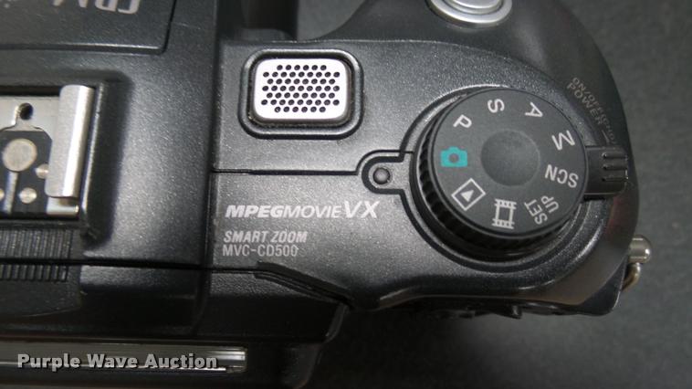 image for item DS9050 Sony MVC-CD500 digital camera