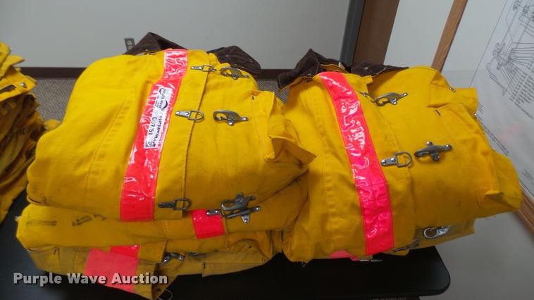 image for item DS9051 Firefighting equipment