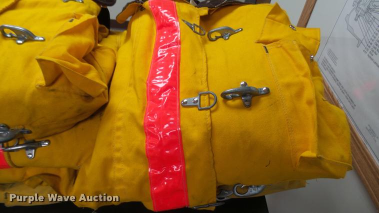 image for item DS9051 Firefighting equipment