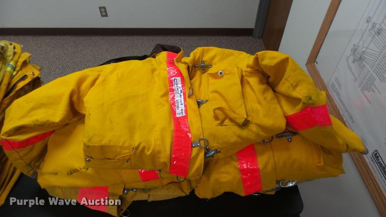 image for item DS9051 Firefighting equipment