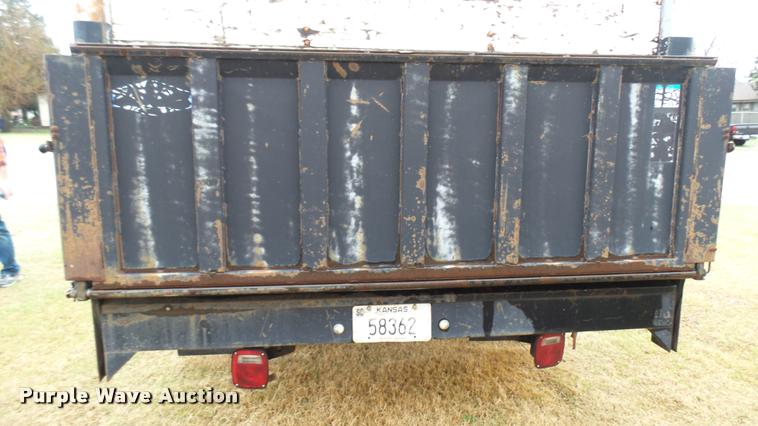 image for item DS9114 1989 Ford F350 box truck