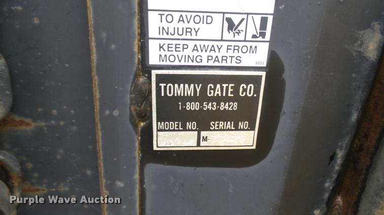 image for item DS9114 1989 Ford F350 box truck