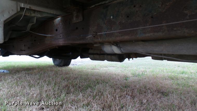 image for item DS9114 1989 Ford F350 box truck