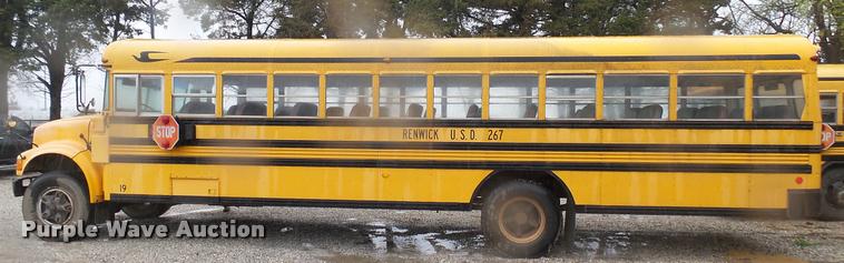 image for item DS9116 1991 International 3800 Blue Bird school bus