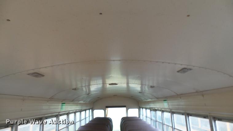image for item DS9116 1991 International 3800 Blue Bird school bus