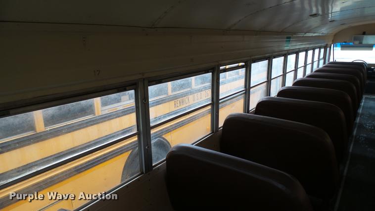 image for item DS9116 1991 International 3800 Blue Bird school bus