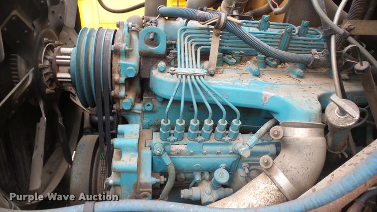 image for item DS9116 1991 International 3800 Blue Bird school bus