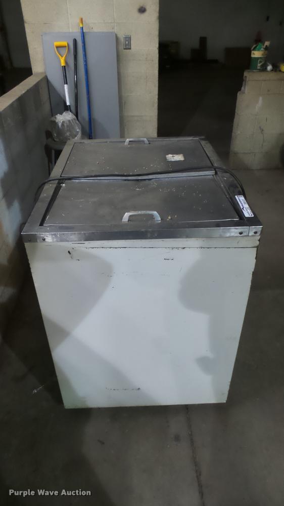 image for item DS9127 Schaefer ice box