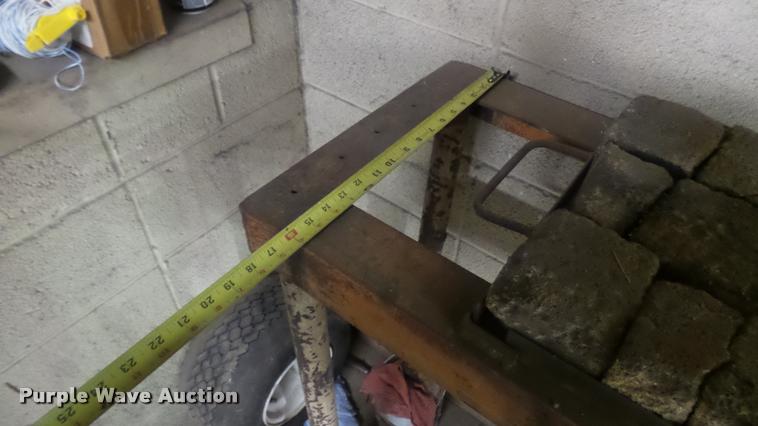 image for item DS9128 Blacksmith equipment