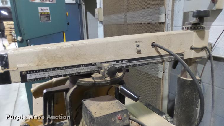 image for item DS9133 DeWalt 7790 saw