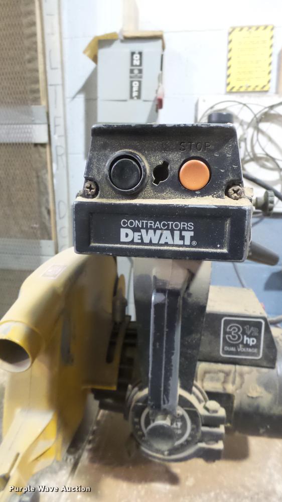 image for item DS9133 DeWalt 7790 saw