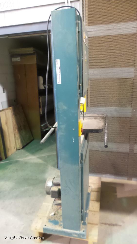 image for item DS9134 Grizzley wood bandsaw