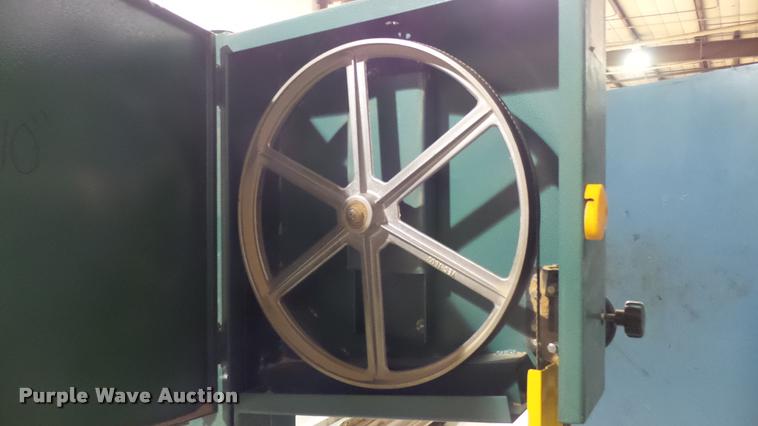 image for item DS9134 Grizzley wood bandsaw