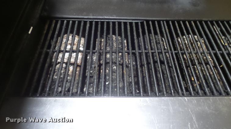 image for item DS9138 Bakers & Chefs gas grill