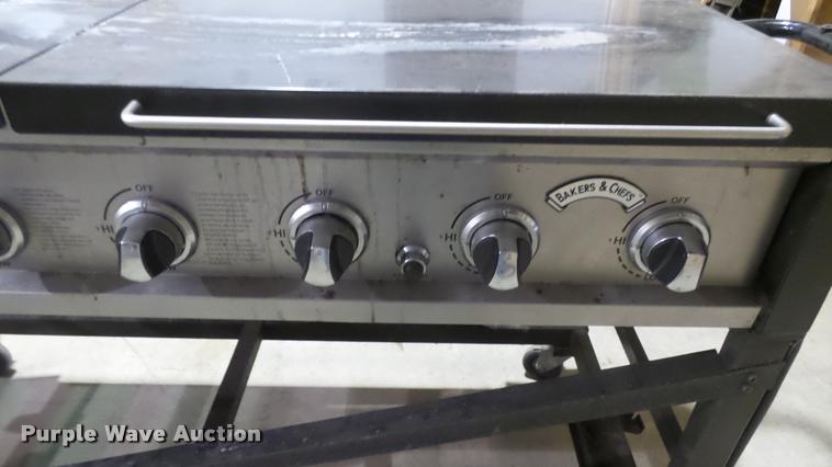 image for item DS9138 Bakers & Chefs gas grill