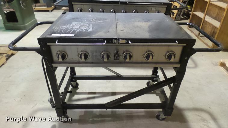 image for item DS9139 Master Forge gas grill