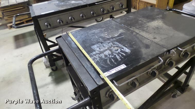 image for item DS9139 Master Forge gas grill