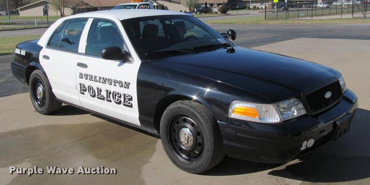 image for item J2606 2010 Ford Crown Victoria Police Interceptor