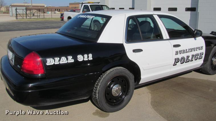 image for item J2606 2010 Ford Crown Victoria Police Interceptor