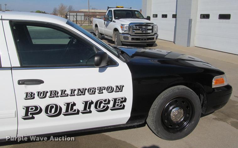 image for item J2606 2010 Ford Crown Victoria Police Interceptor