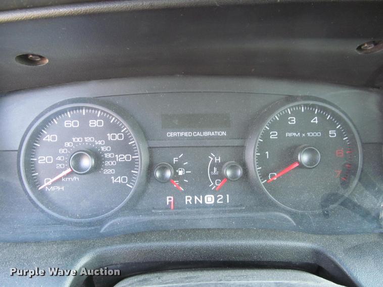 image for item J2606 2010 Ford Crown Victoria Police Interceptor