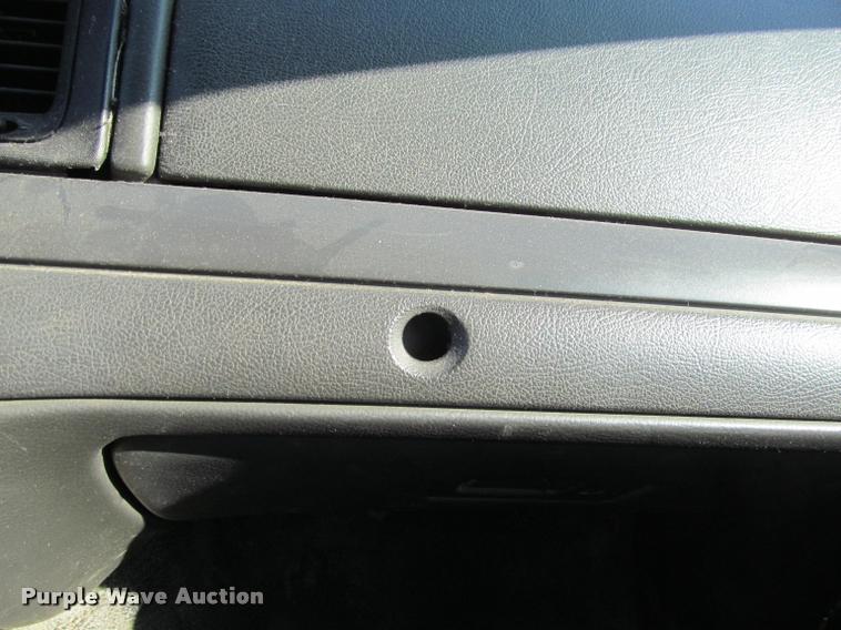 image for item J2606 2010 Ford Crown Victoria Police Interceptor