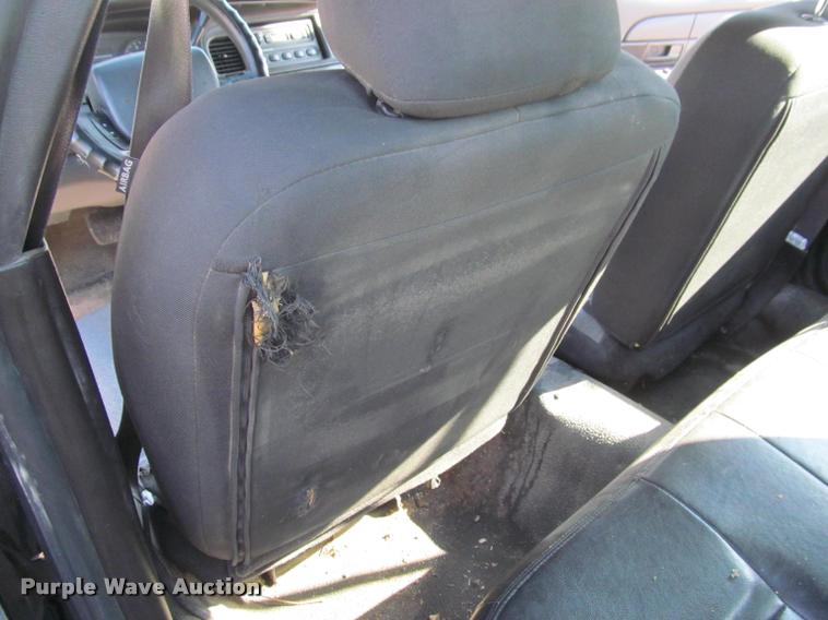 image for item J2606 2010 Ford Crown Victoria Police Interceptor