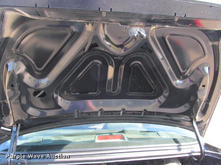 image for item J2606 2010 Ford Crown Victoria Police Interceptor