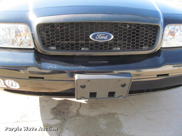 image for item J2606 2010 Ford Crown Victoria Police Interceptor