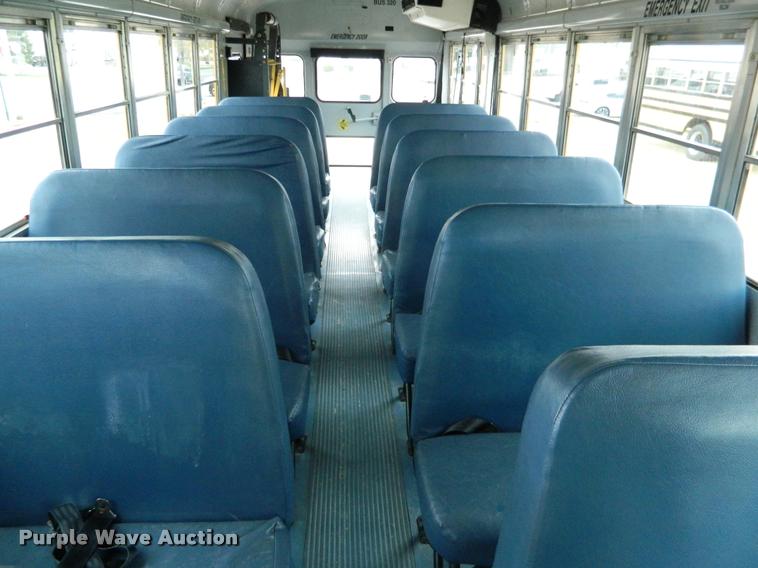 image for item K2588 1996 International 3800 school bus