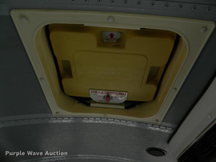 image for item K2588 1996 International 3800 school bus