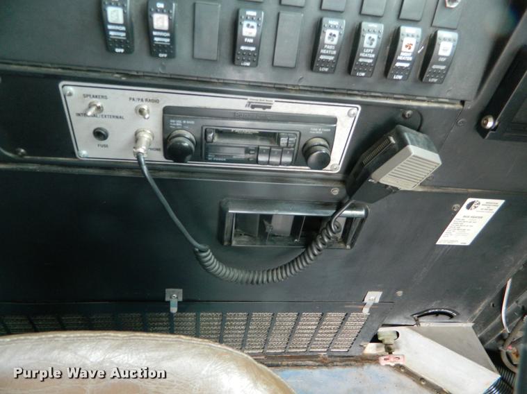 image for item K2588 1996 International 3800 school bus