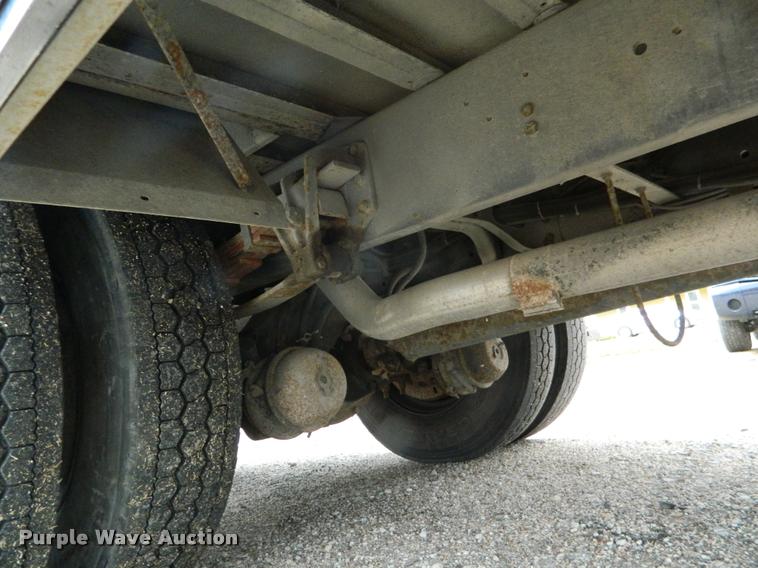 image for item K2588 1996 International 3800 school bus